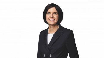  Annett Polle